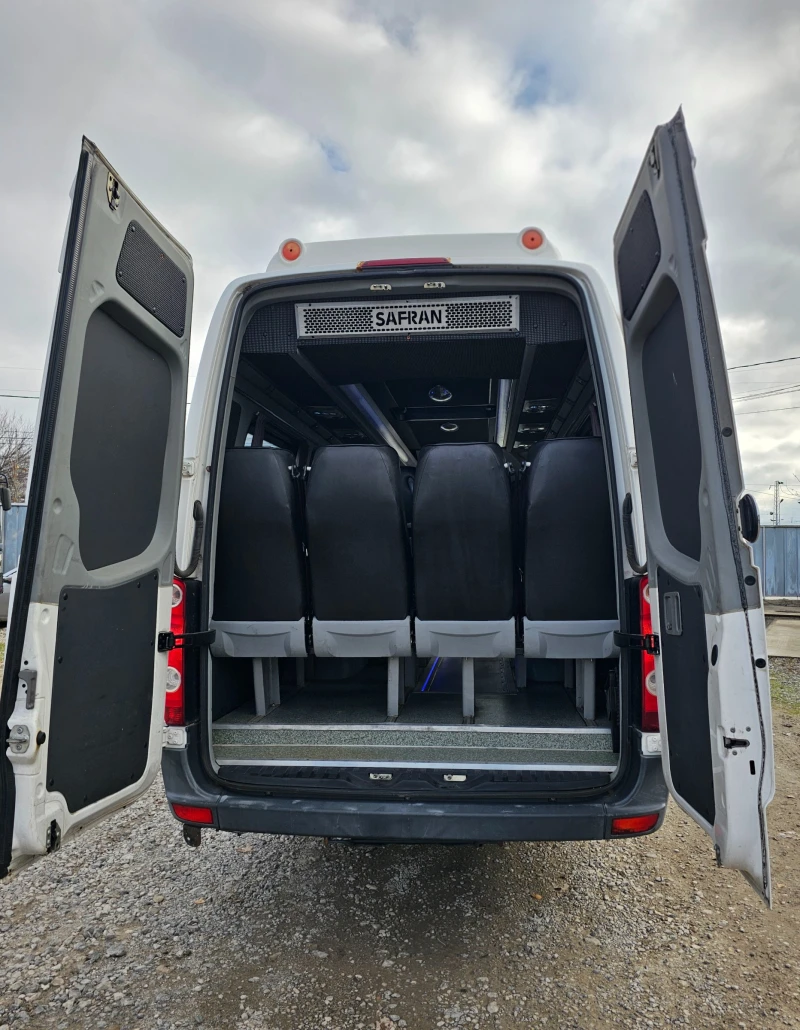 VW Crafter, снимка 7 - Бусове и автобуси - 52799555