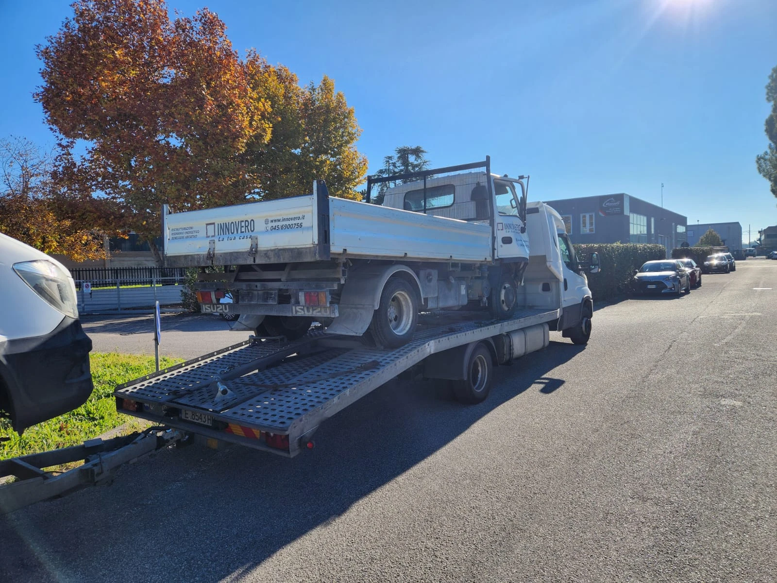 Iveco Daily ISUZU NPR 3.5T ЕД.КАБ ДВ.ГУМА 3.0L KM РЕАЛНИ КЛИМА - изображение 3