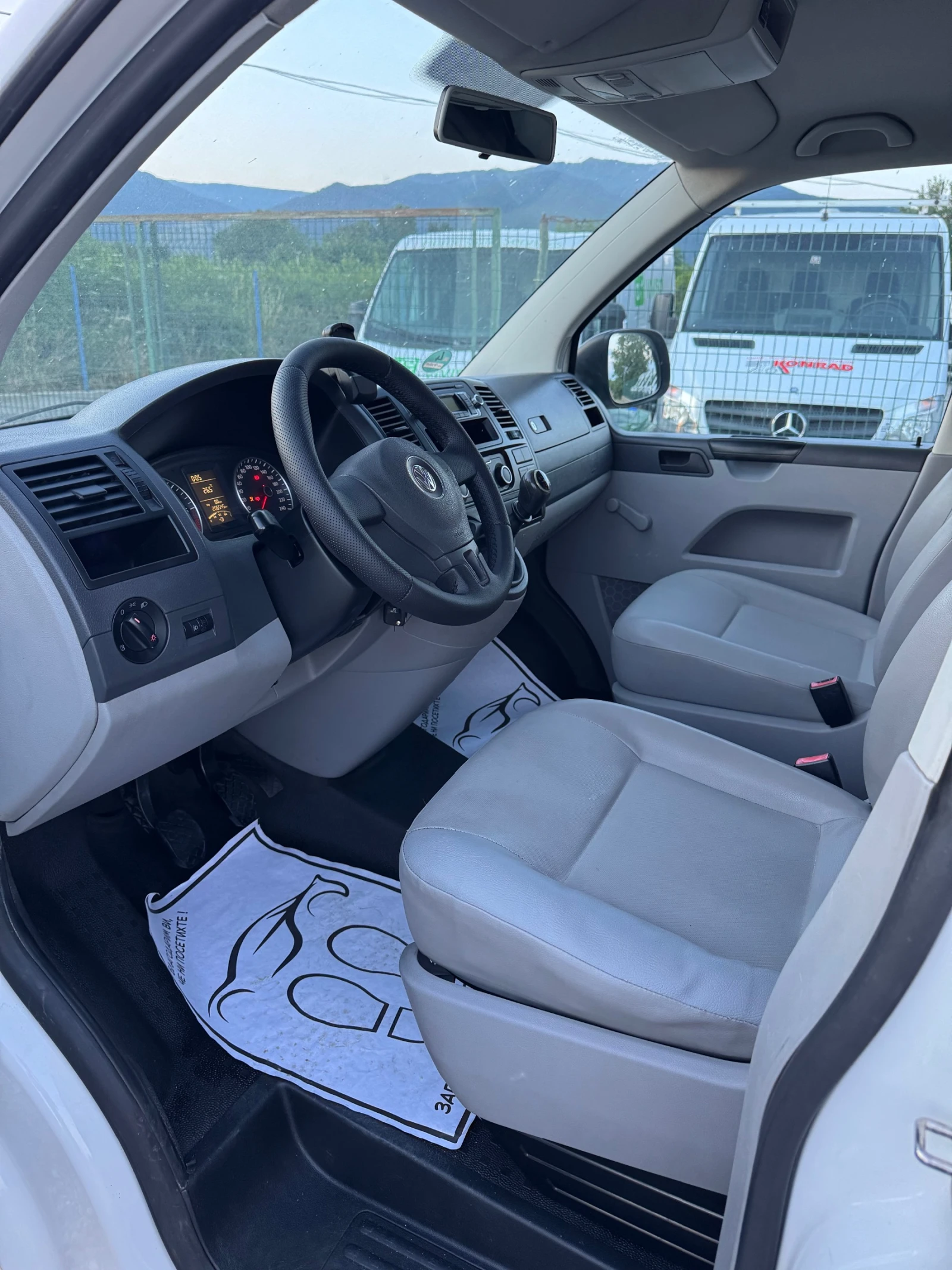 VW T5 2.0TDI* 140кс* Германия* Клима* Топ* 6ск* , снимка 7 - Бусове и автобуси - 54050180
