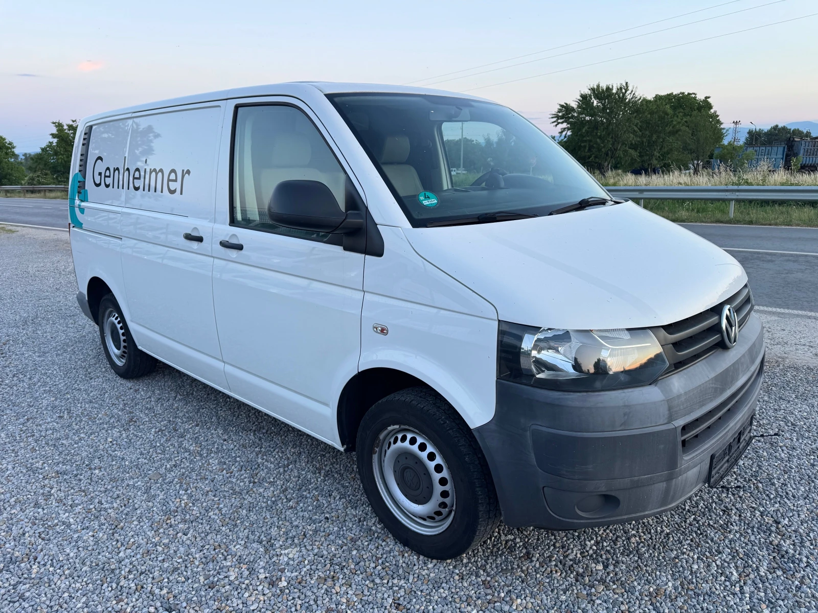 VW T5 2.0TDI* 140кс* Германия* Клима* Топ* 6ск* , снимка 9 - Бусове и автобуси - 54050180