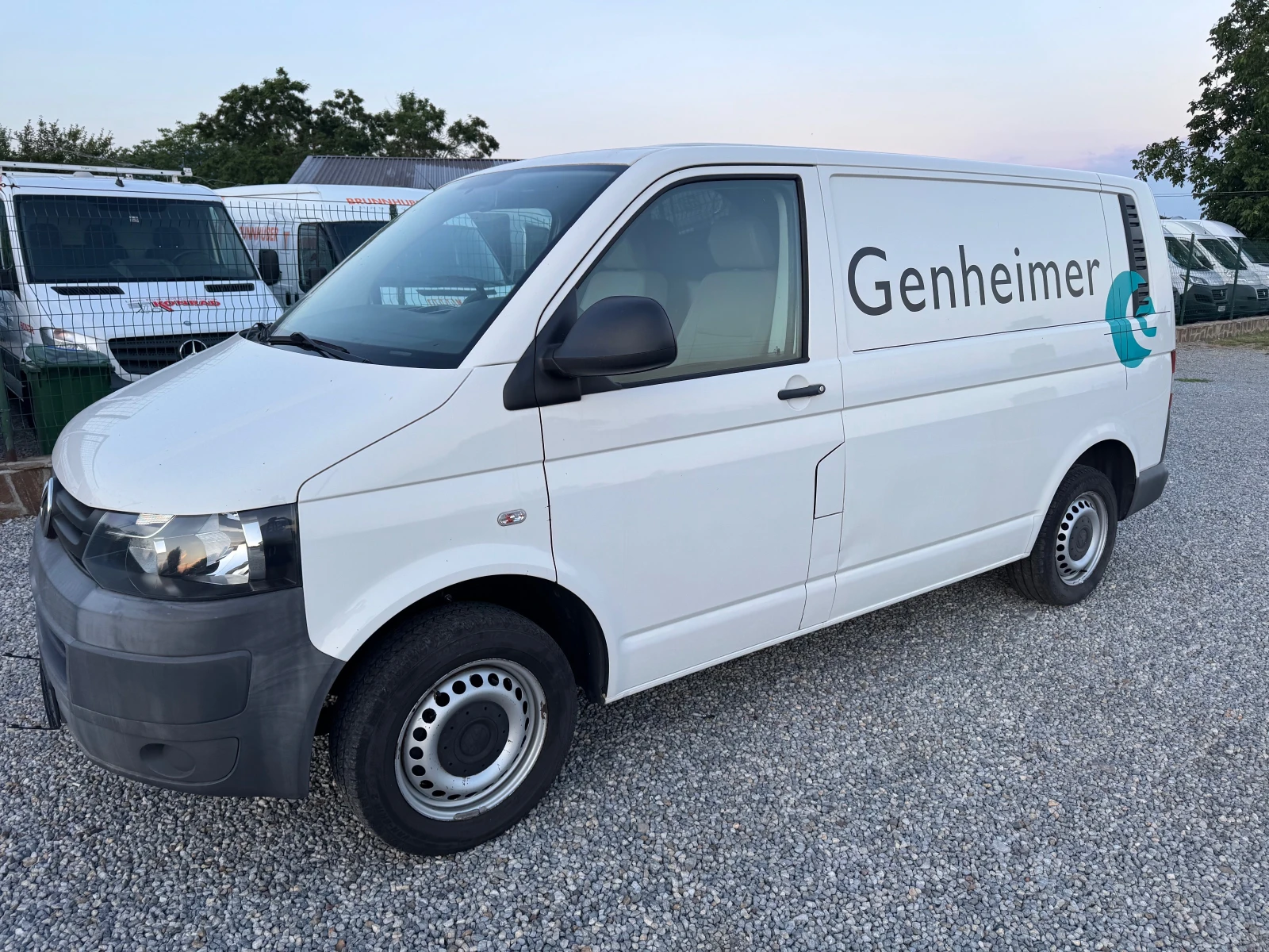 VW T5 2.0TDI* 140кс* Германия* Клима* Топ* 6ск* , снимка 8 - Бусове и автобуси - 54050180