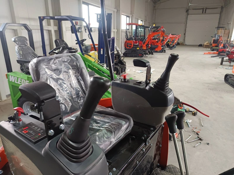 Багер Kobelco НОВИ KB18  3 цилиндъра, снимка 5 - Индустриална техника - 52223727