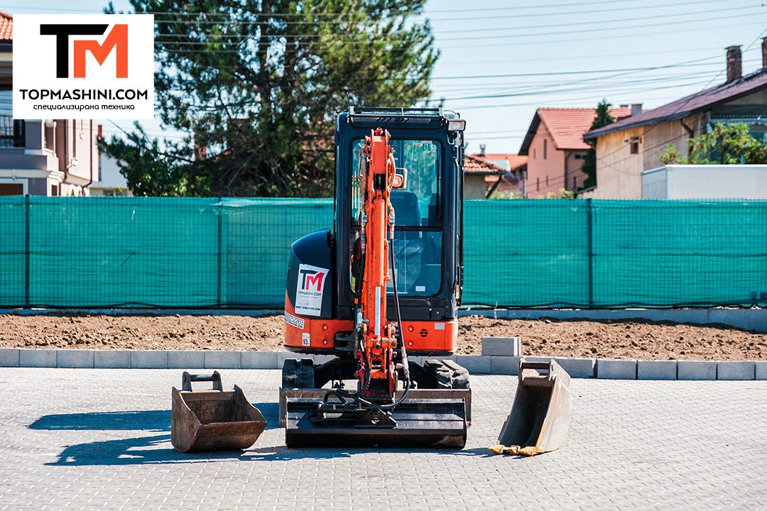 Багер Hitachi ZX 22 U-2 CLR, снимка 2 - Индустриална техника - 55486610