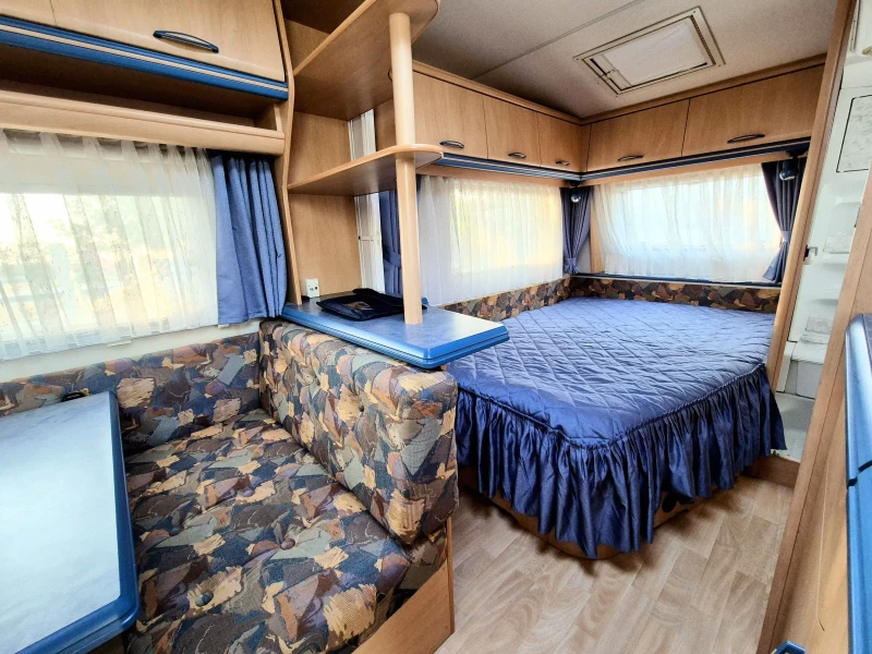 Каравана Hobby 440 De Luxe /// ФОРСЕЛТ /// WC /// ФРЕНСКА СПАЛНЯ , снимка 7 - Каравани и кемпери - 51620487