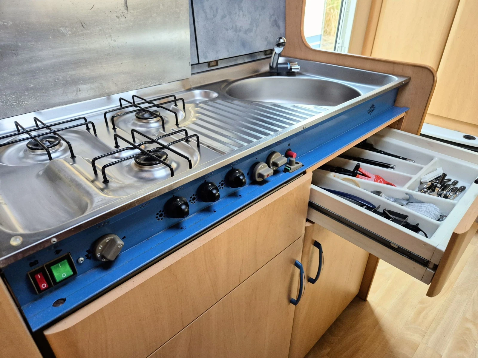  Hobby 440 De Luxe ///  /// WC ///    | Mobile.bg   14