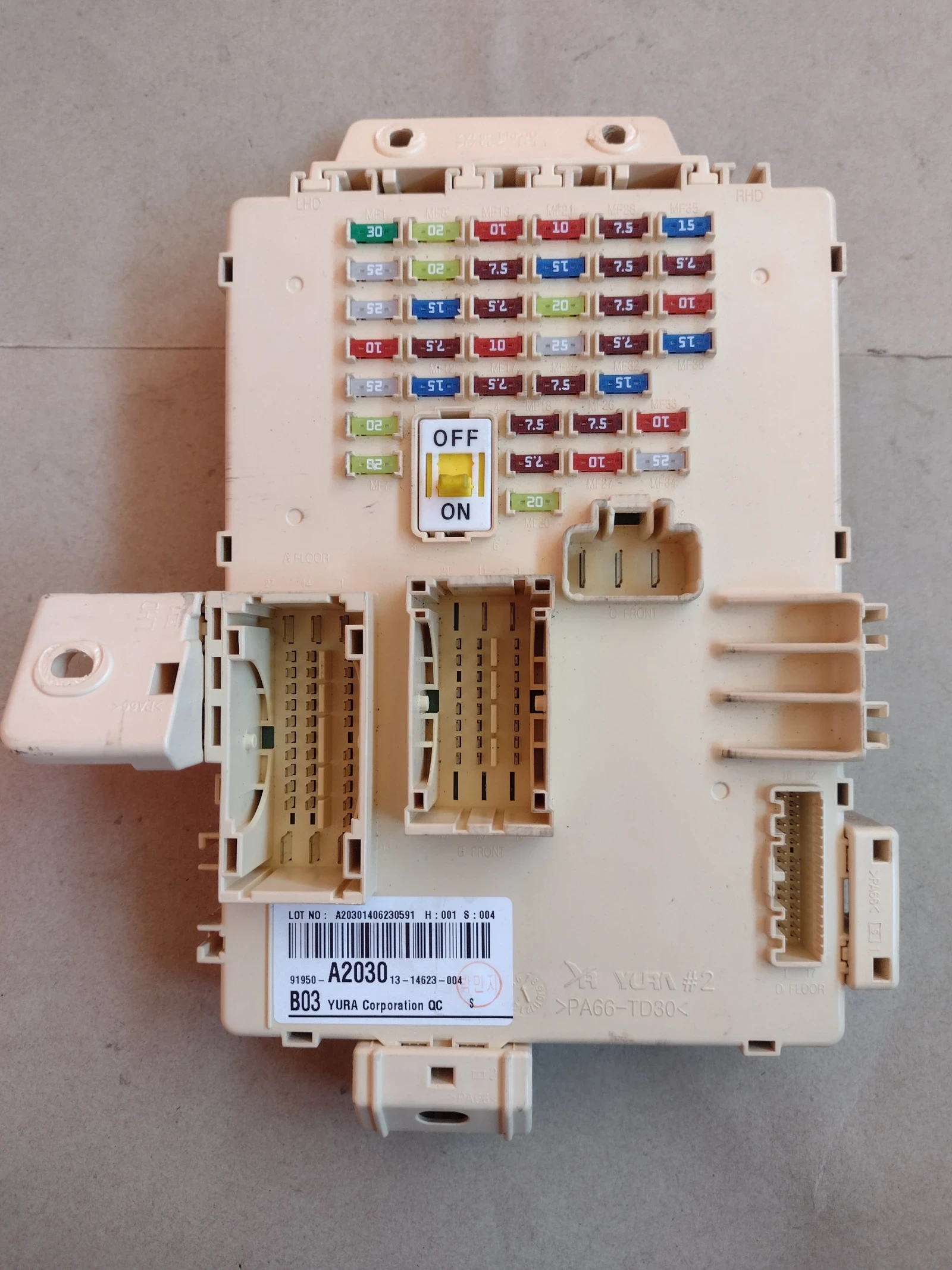 91950-A2030 ������� ����� KIA CEED (2012 - 2018)   91950A2030 | Mobile.bg � ����������� 4