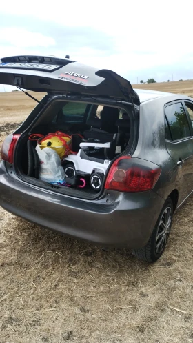 Обява за продажба на Toyota Auris Титаниум ~8 600 лв. - изображение 8