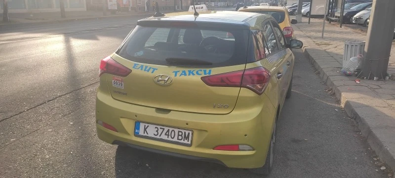 Hyundai I20 CRDI, снимка 5 - Автомобили и джипове - 45578914