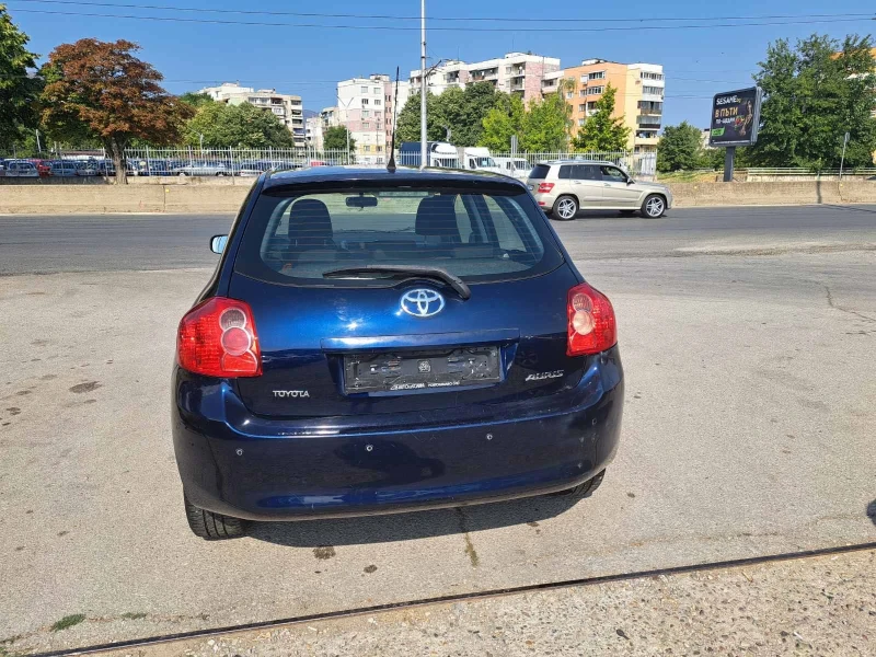 Toyota Auris D4D, снимка 4 - Автомобили и джипове - 46997249