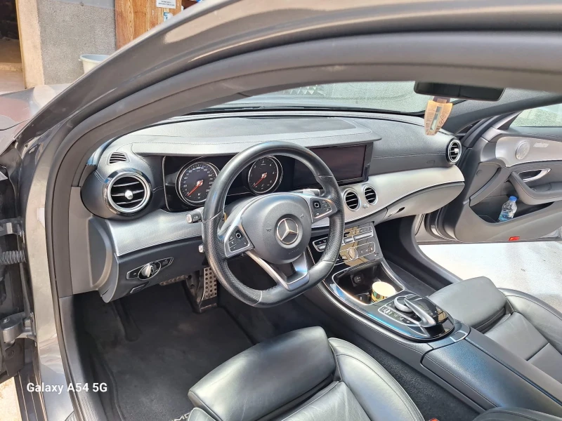 Mercedes-Benz E 220, снимка 8 - Автомобили и джипове - 47781377