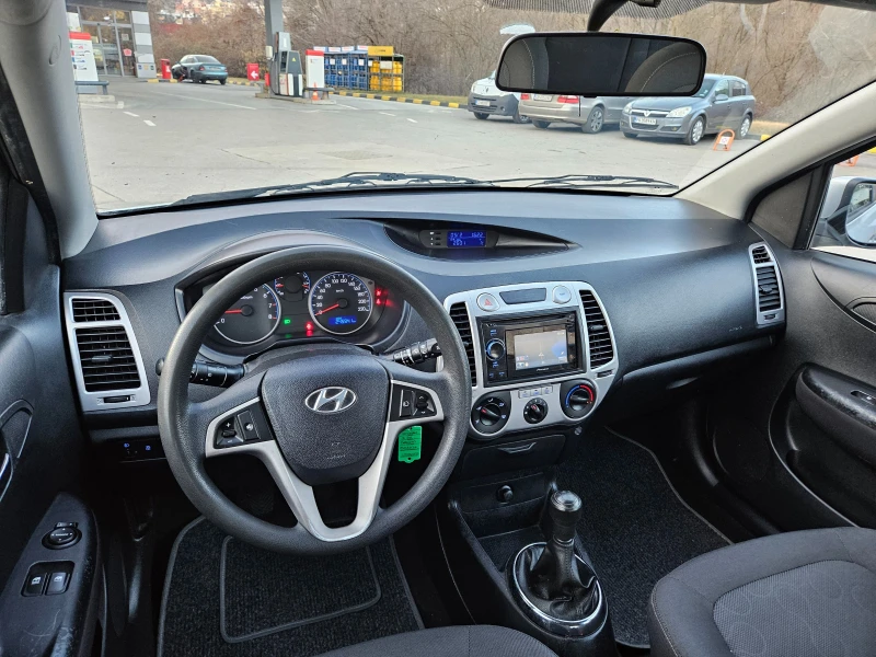 Hyundai I20 1.3 КЛИМАТИК/2012Г, снимка 10 - Автомобили и джипове - 49005560