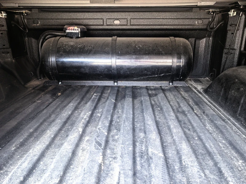 Chevrolet Silverado 6.2 High country - газова уредба Prince- Уникален, снимка 5 - Автомобили и джипове - 52863136