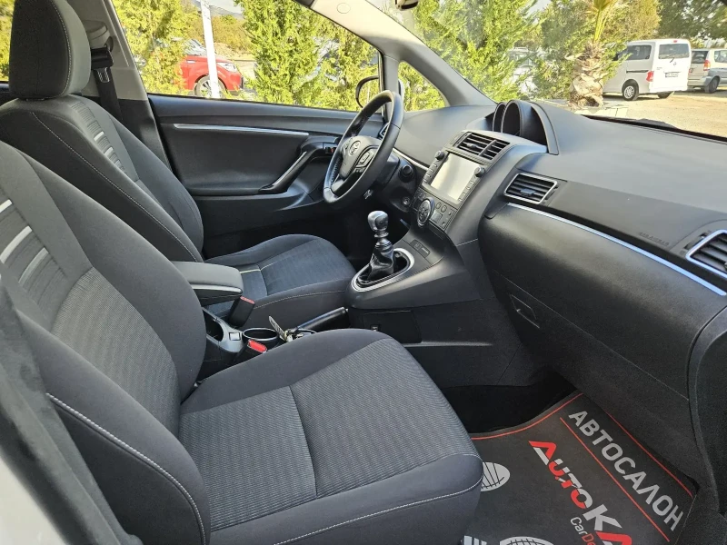 Toyota Verso 1.6D4d-112kc= 6СКОРОСТИ= КАМЕРА= LINE ASSIST, снимка 15 - Автомобили и джипове - 51859454