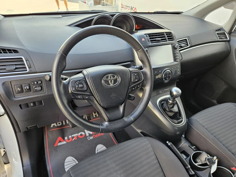 Toyota Verso 1.6D4d-112kc= 6СКОРОСТИ= КАМЕРА= LINE ASSIST, снимка 8 - Автомобили и джипове - 51859454
