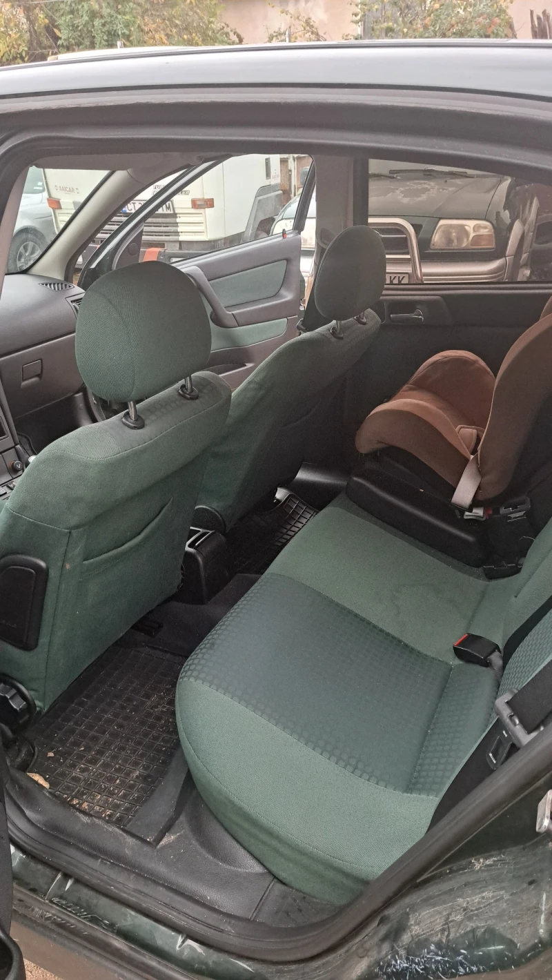 Opel Astra, снимка 9 - Автомобили и джипове - 52307793