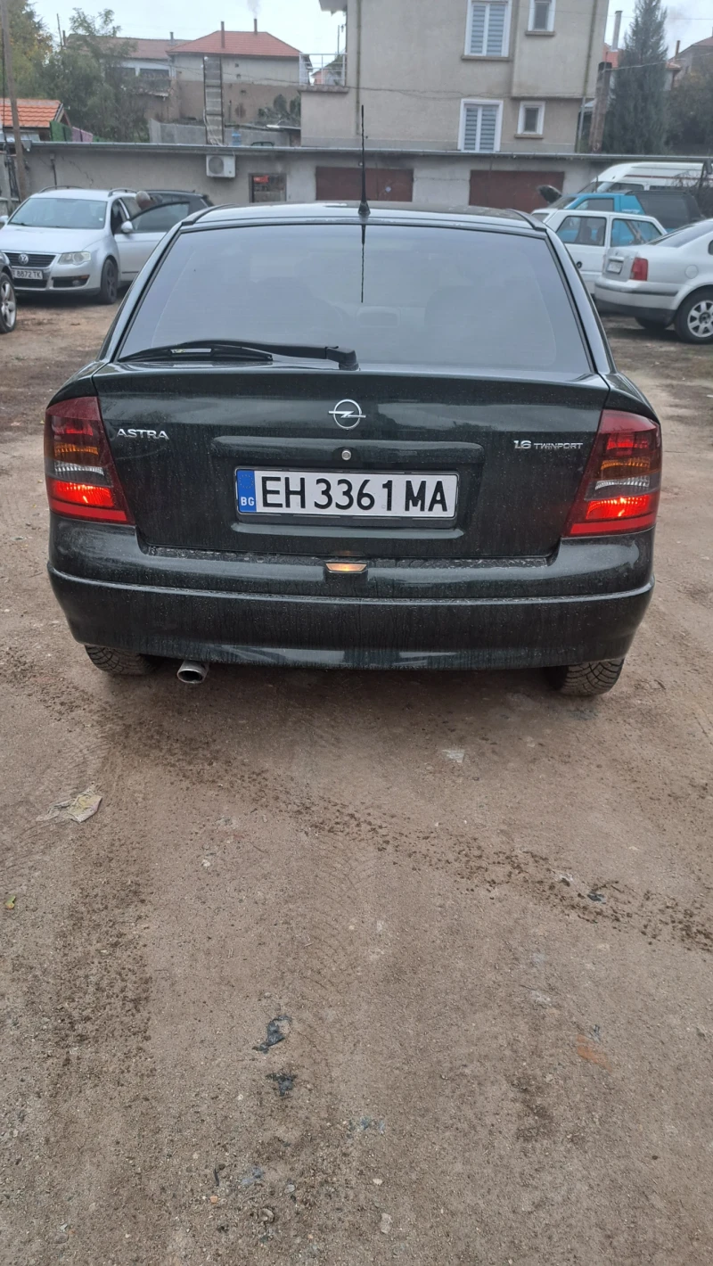 Opel Astra, снимка 11 - Автомобили и джипове - 52307793