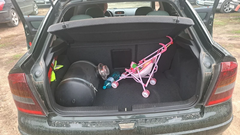 Opel Astra, снимка 2 - Автомобили и джипове - 52307793