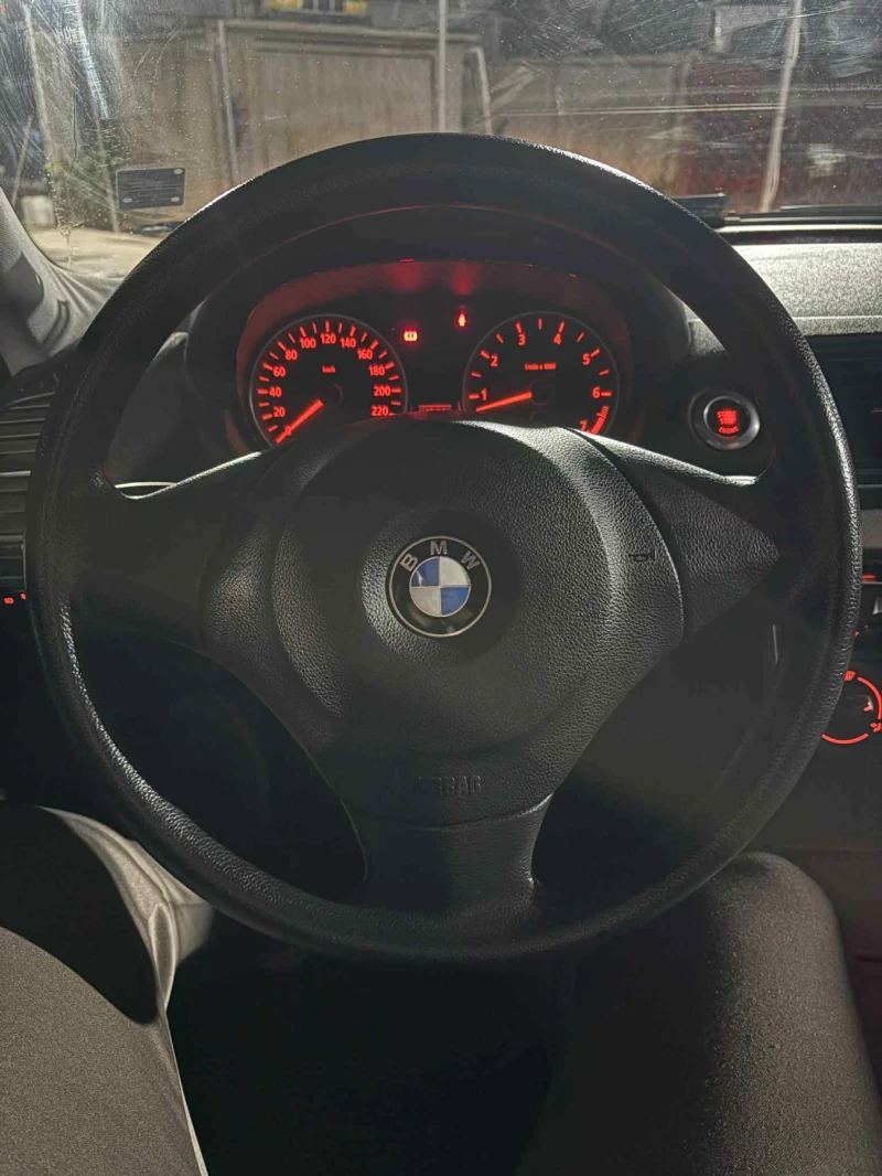 BMW 118 1.8 бензин, снимка 3 - Автомобили и джипове - 52473528