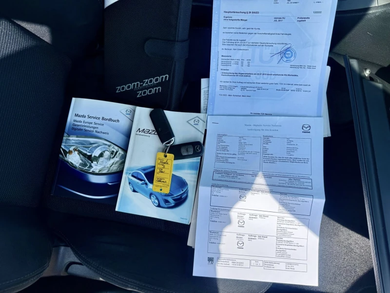 Mazda 3 2.2 6-скорости, снимка 15 - Автомобили и джипове - 53571011