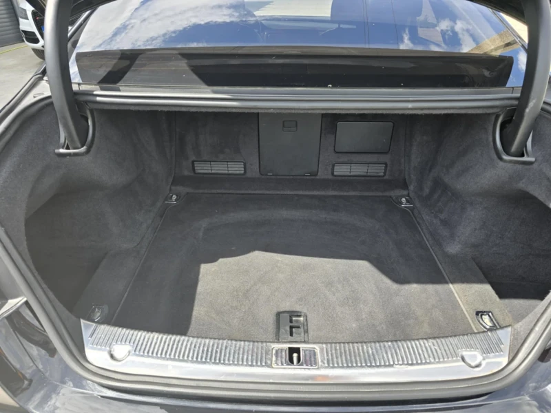 Audi A8 3.0 TDI QUATTRO - 29600 лв. - 39457989 | Car24.bg