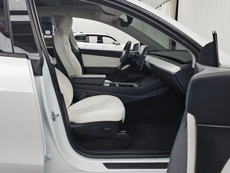 Tesla Model Y Long Range AWD| 514к.с., снимка 11 - Автомобили и джипове - 56008072