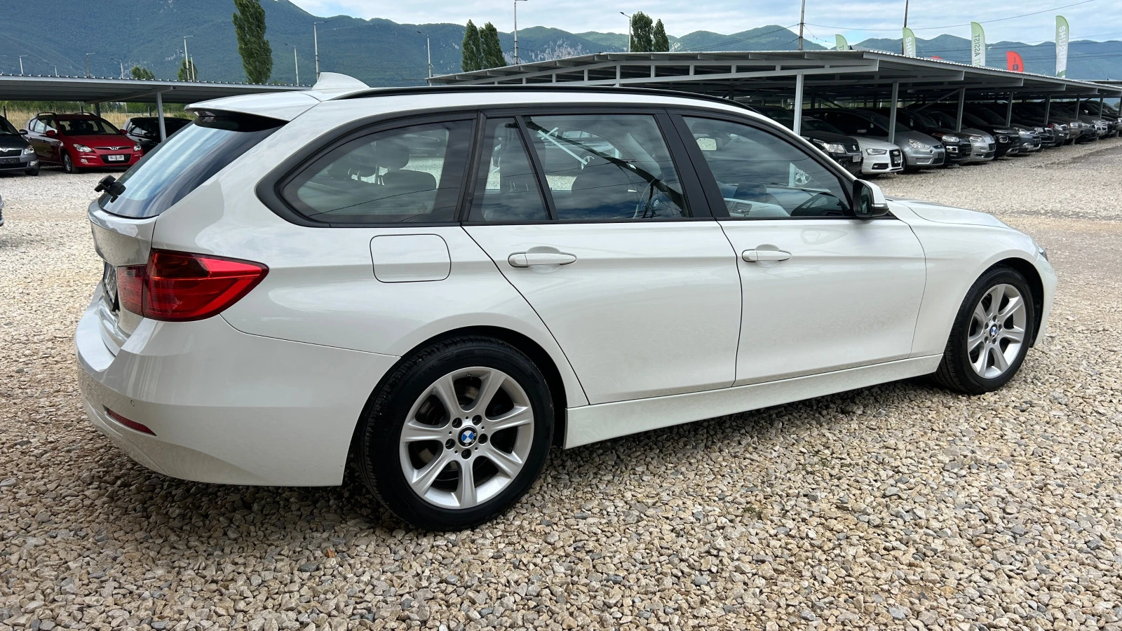 BMW 318 2.0D-143КС-EURO5B-NAVI - изображение 6