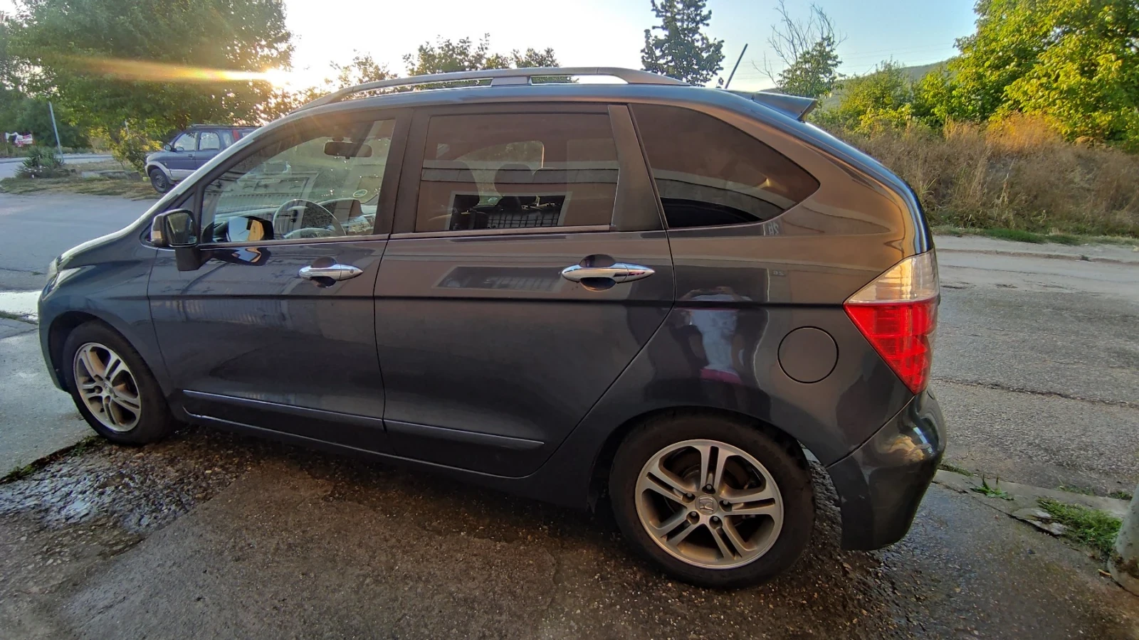 Honda Fr-v  - изображение 4