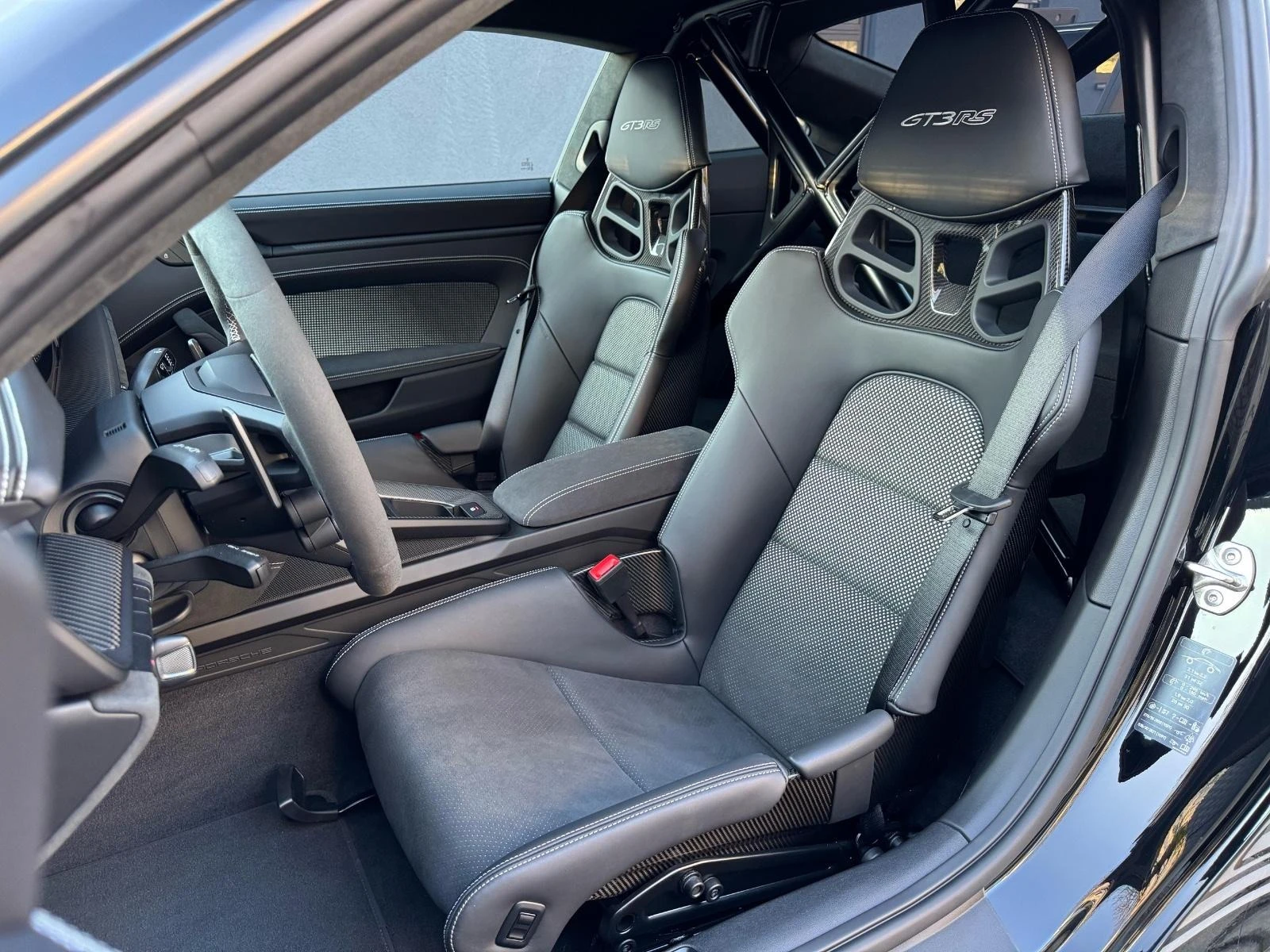 Porsche 911 992 GT3 RS/WEISSACH/CARBON/BOSE/CAMERA/ - изображение 8