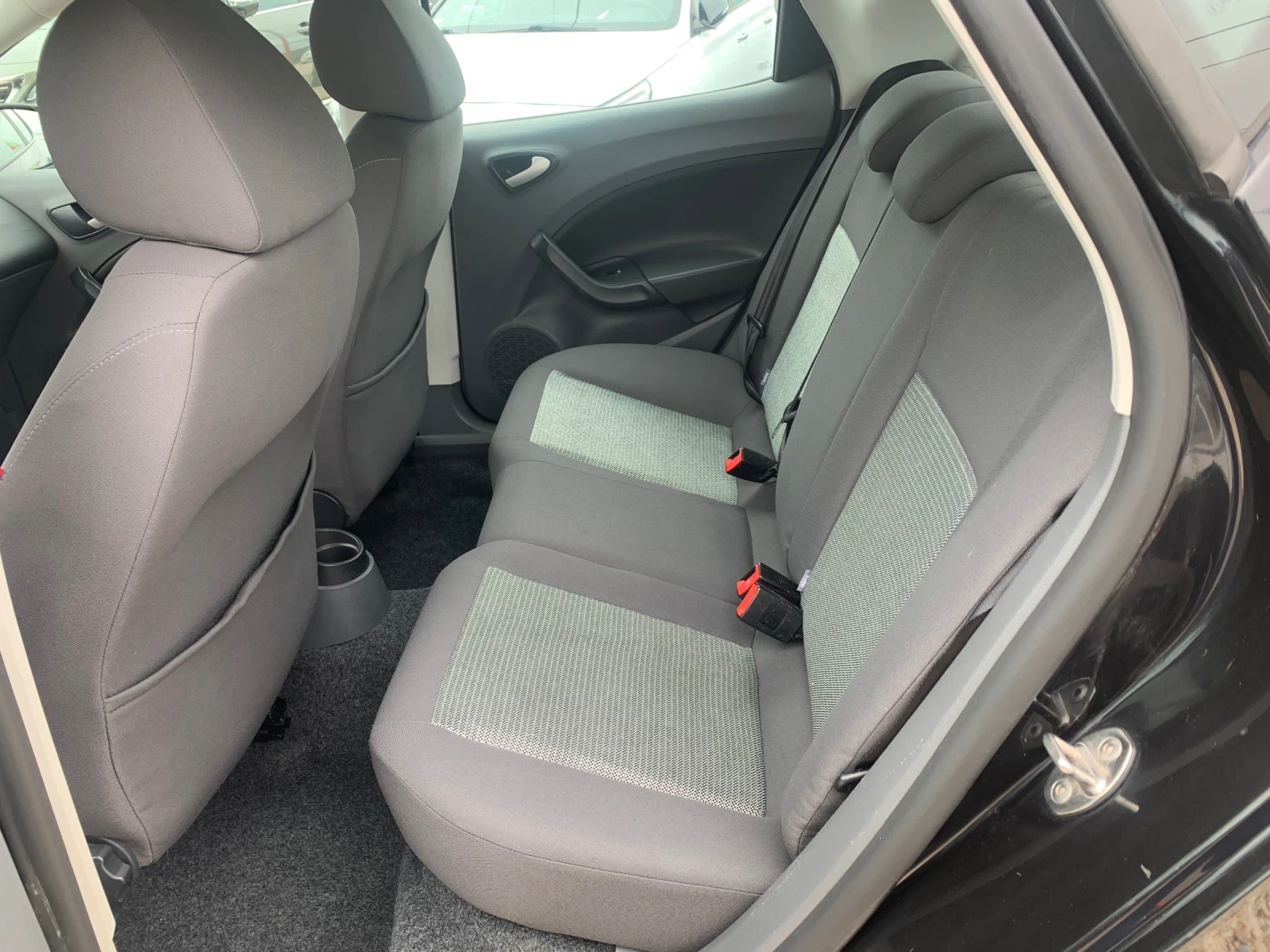 Seat Ibiza 1.4i   | Mobile.bg   15