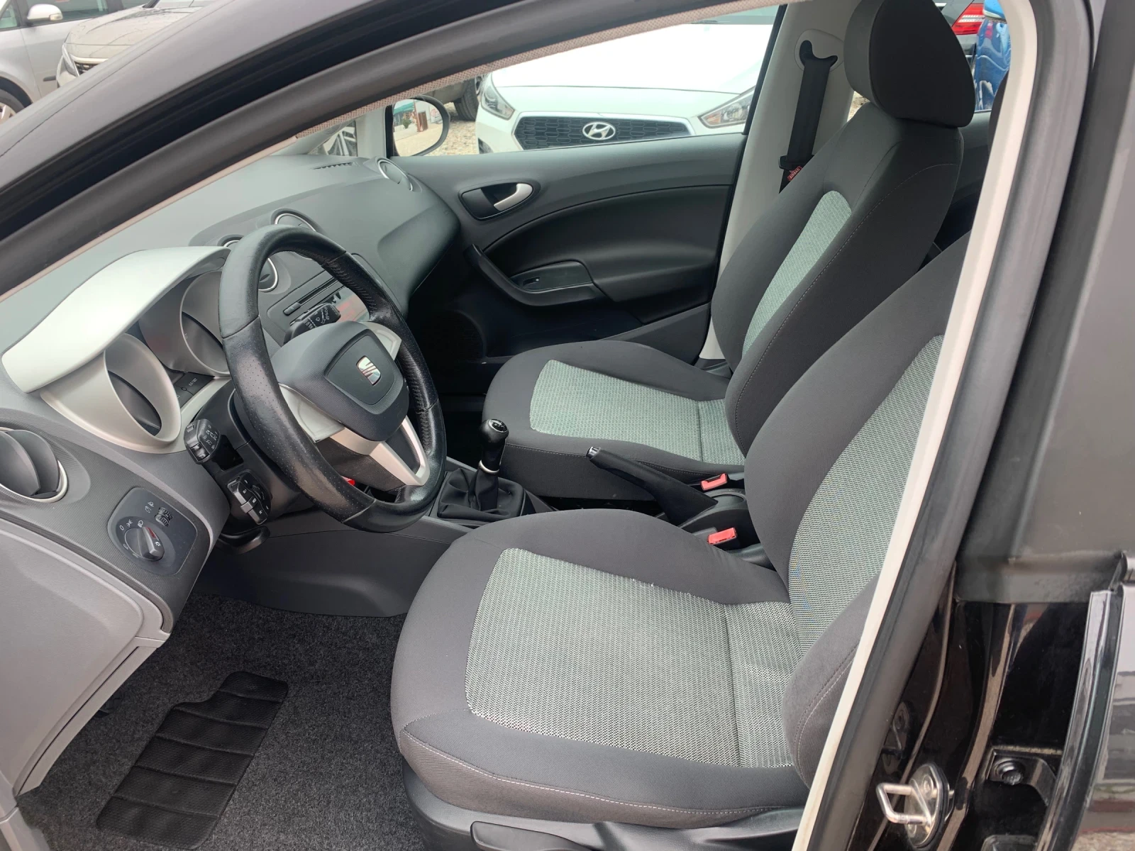 Seat Ibiza 1.4i - изображение 10