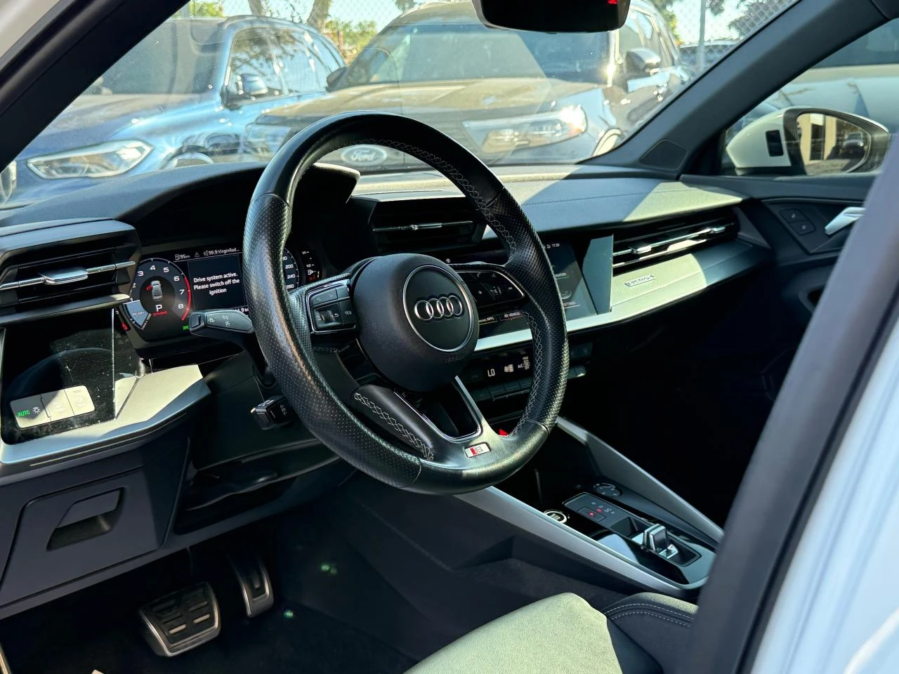 Audi A3 40 TFSI Quattro / S-Line / PANO - изображение 6