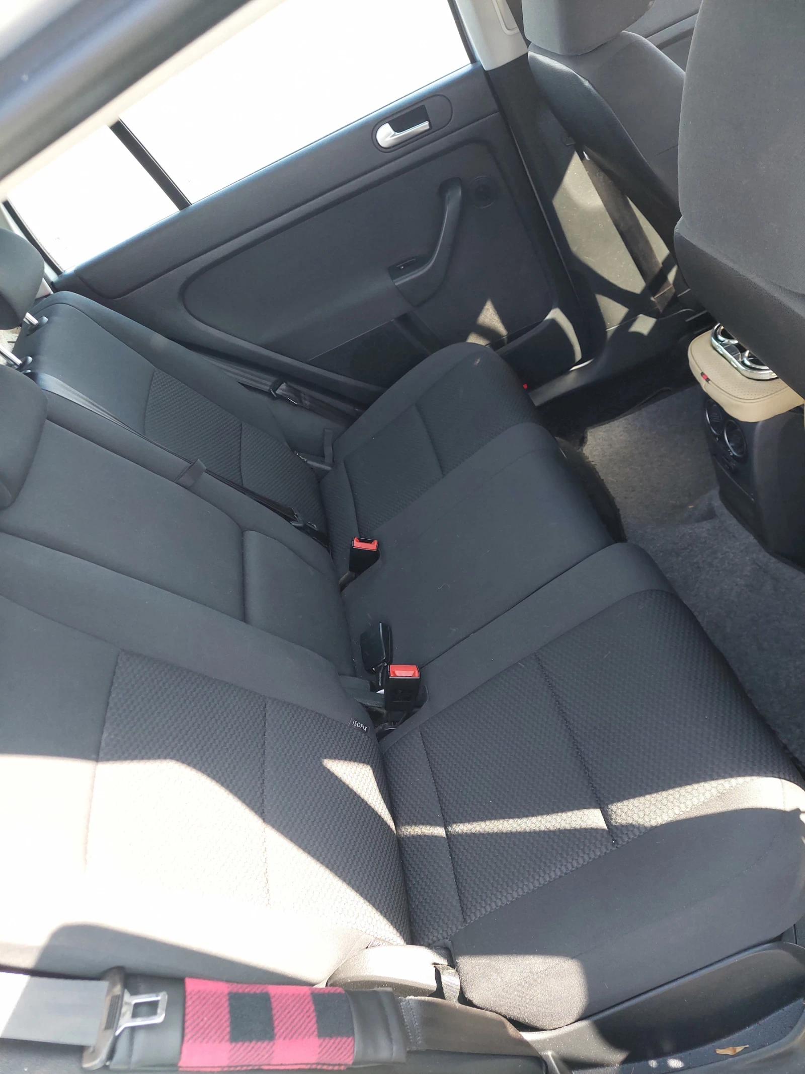 VW Golf Plus 1.6 tdi  | Mobile.bg   11