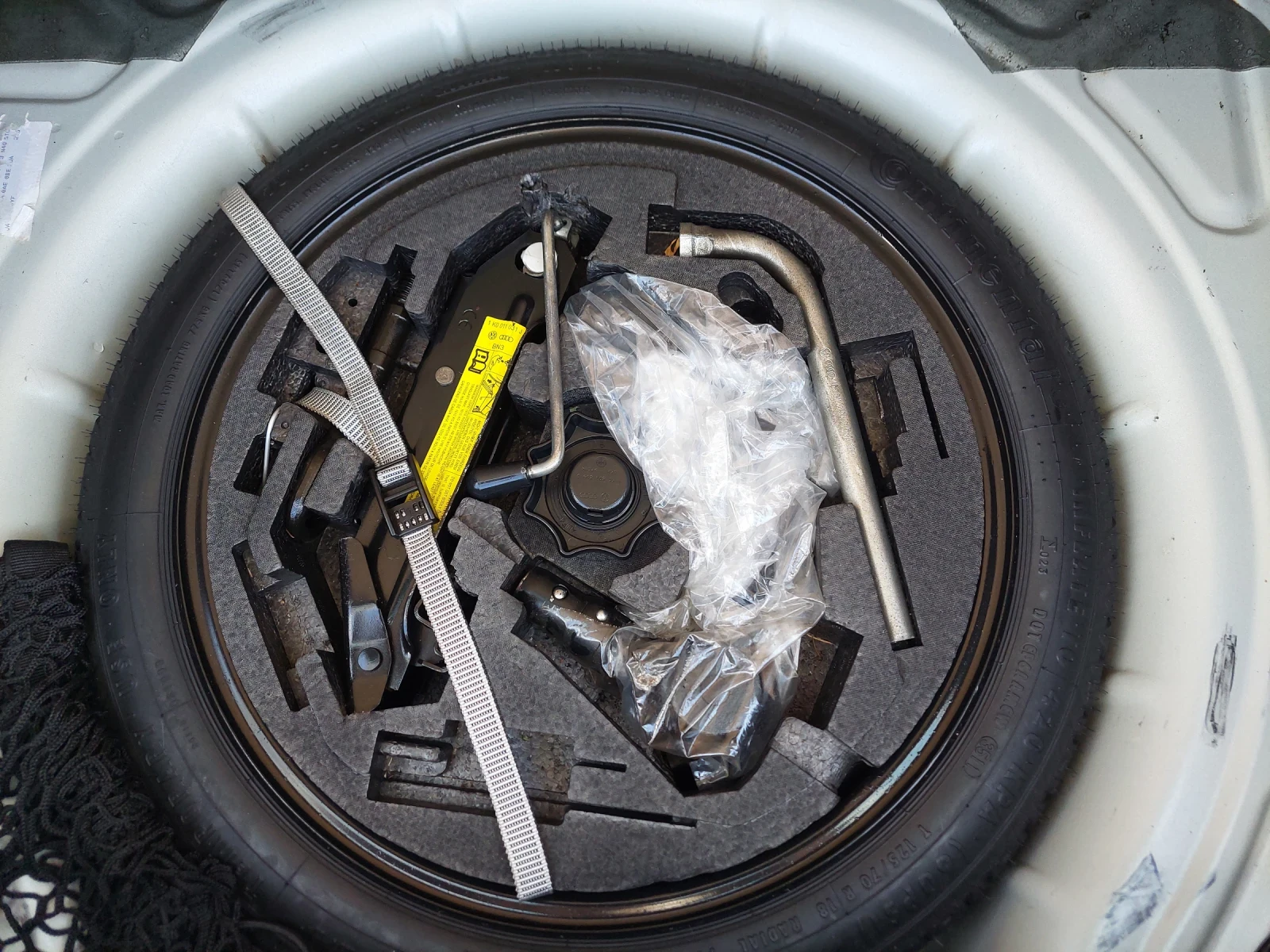 VW Golf Plus 1.6 tdi  - изображение 8