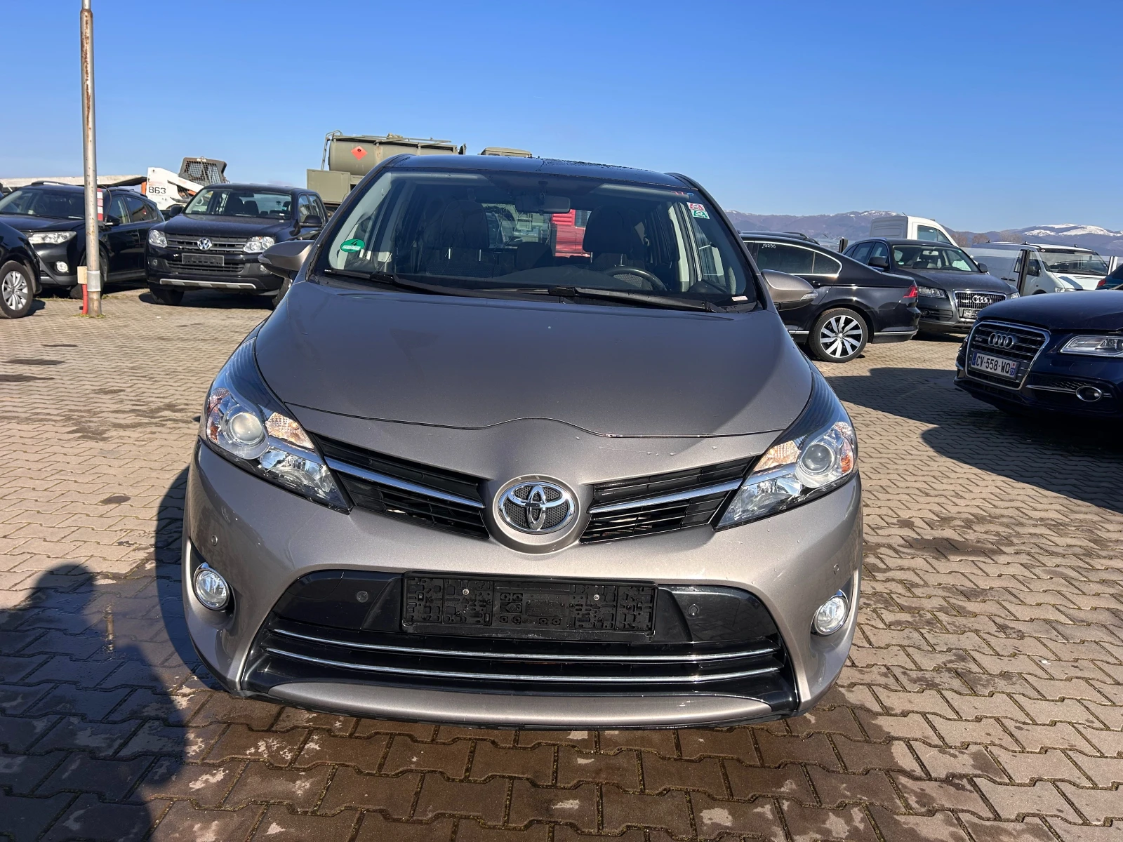 Toyota Verso 1.6D-4D NAVI/KAMERA/PANORAMA EURO 5 - изображение 3