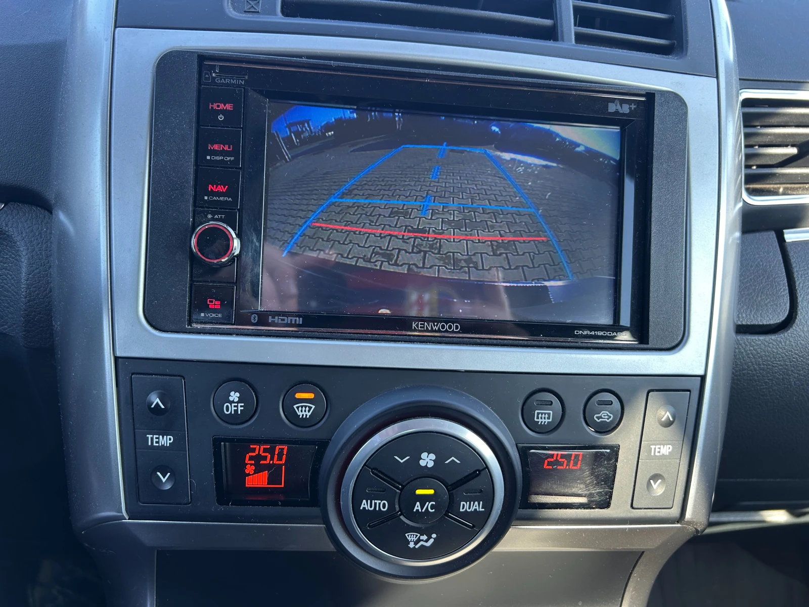 Toyota Verso 1.6D-4D NAVI/KAMERA/PANORAMA EURO 5 | Mobile.bg � ����������� 16