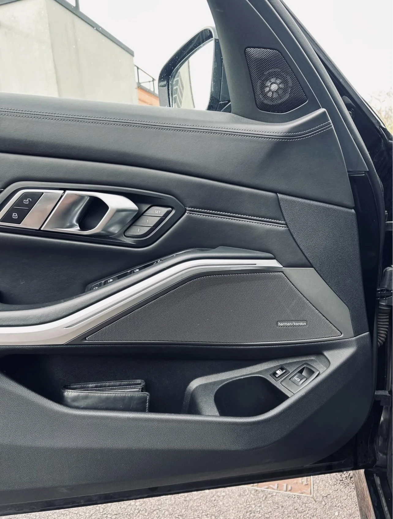 BMW 330 330e M Sport, снимка 12 - Автомобили и джипове - 53515246