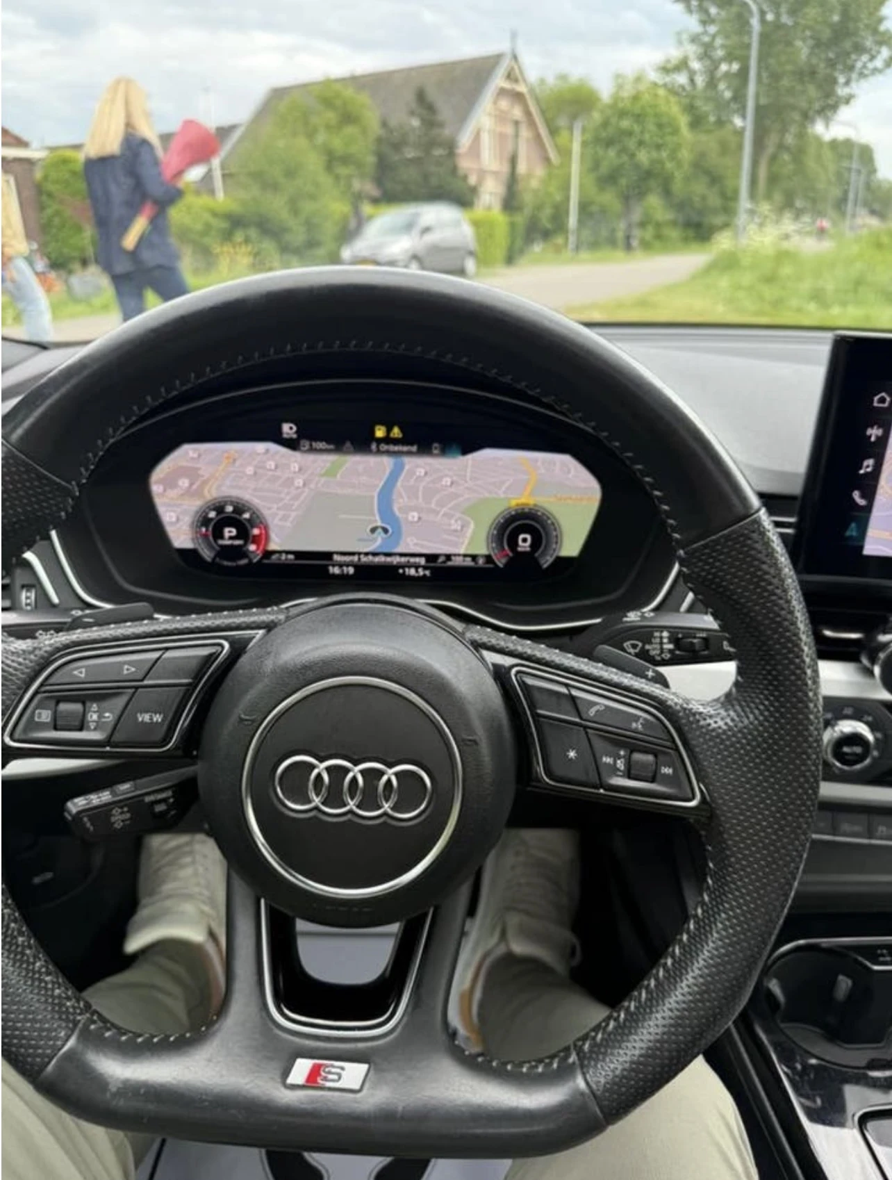 Audi A4 40 TDI 3x-Sline, снимка 6 - Автомобили и джипове - 54635393