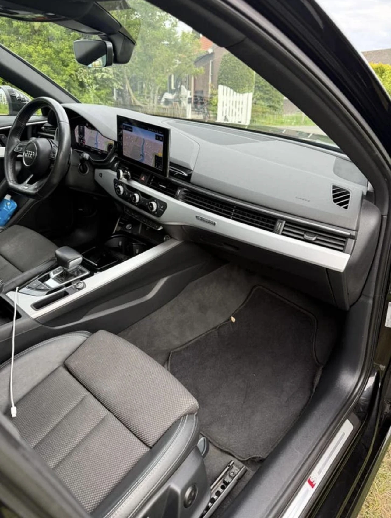 Audi A4 40 TDI 3x-Sline, снимка 10 - Автомобили и джипове - 54635393