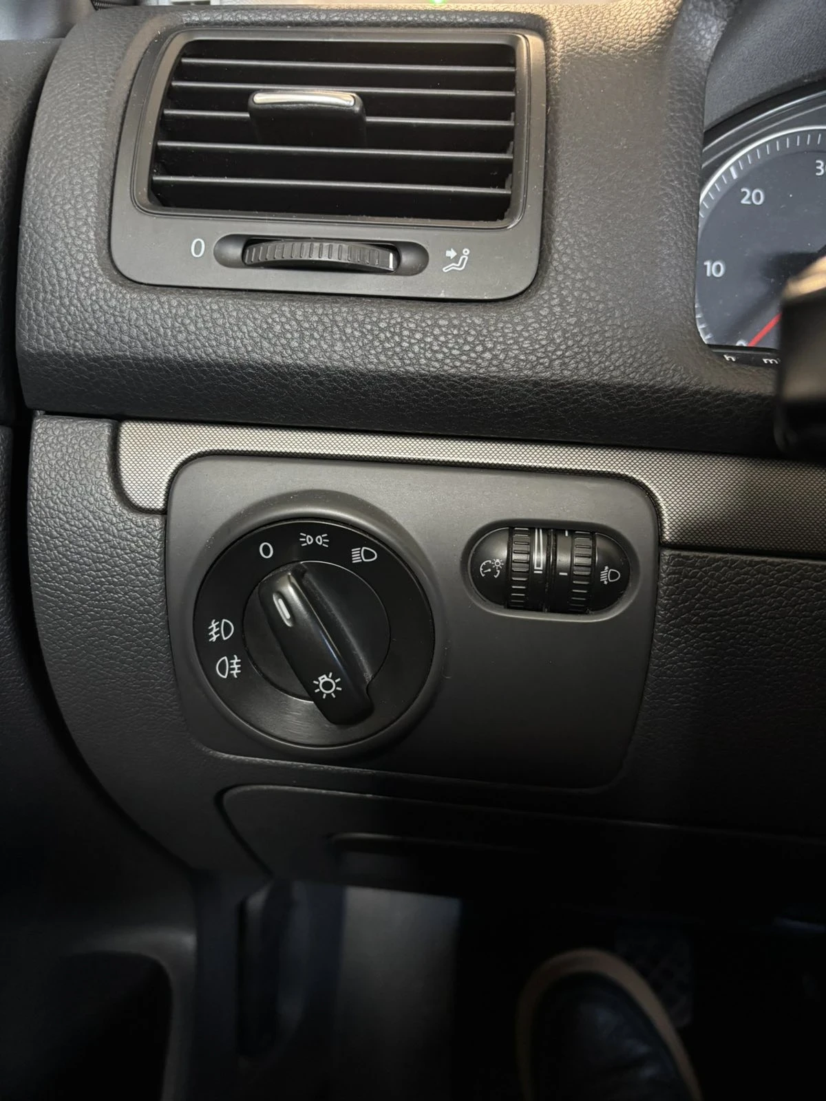 VW Golf 1.9tdi euro4 | Mobile.bg � ����������� 12