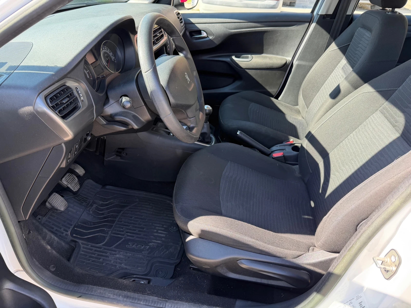 Peugeot 301 1, 2i-����� ����������-130000��.-���� | Mobile.bg � ����������� 12