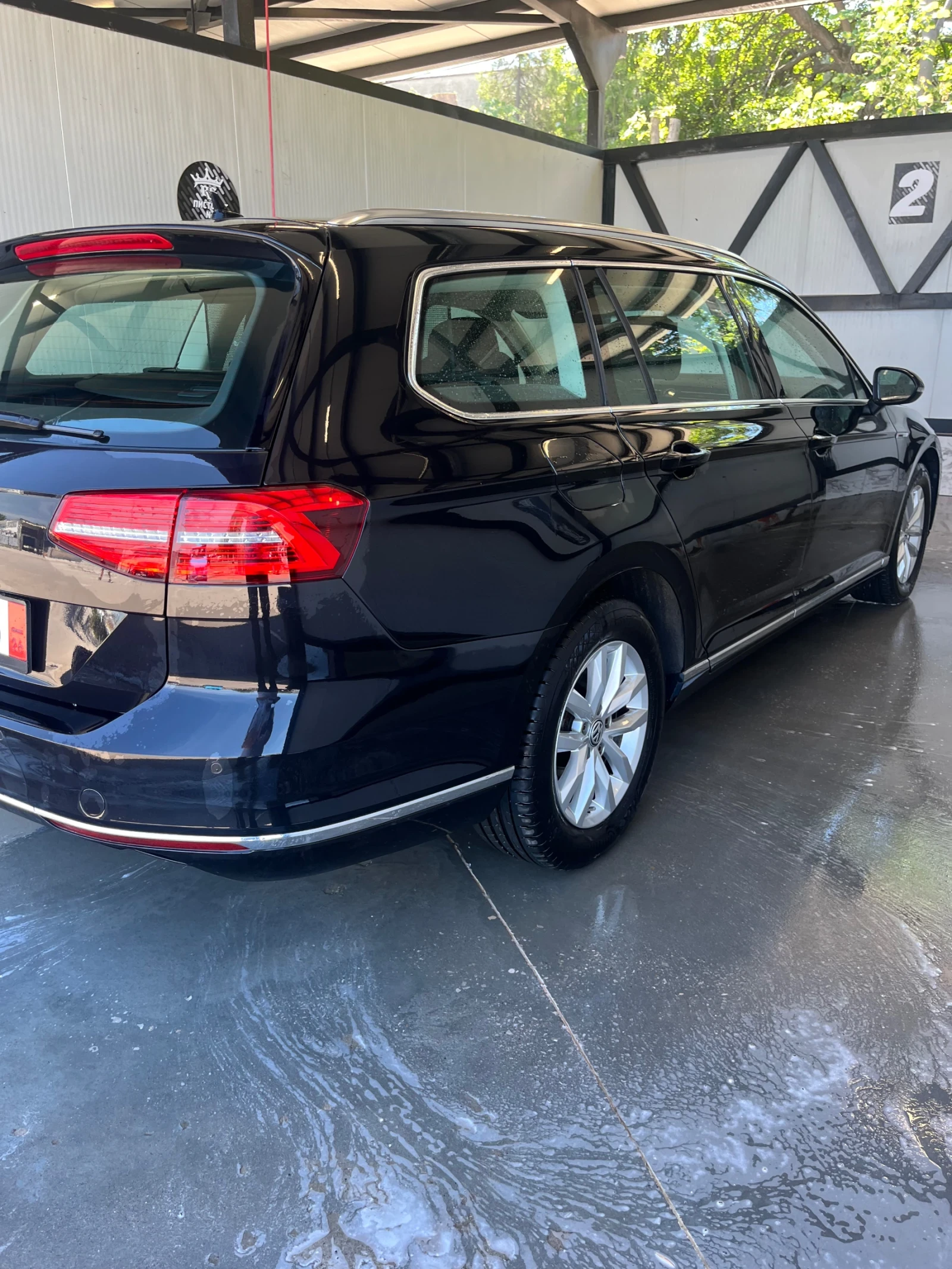 VW Passat Highline DSG 4motion Swiss, снимка 11 - Автомобили и джипове - 54312490