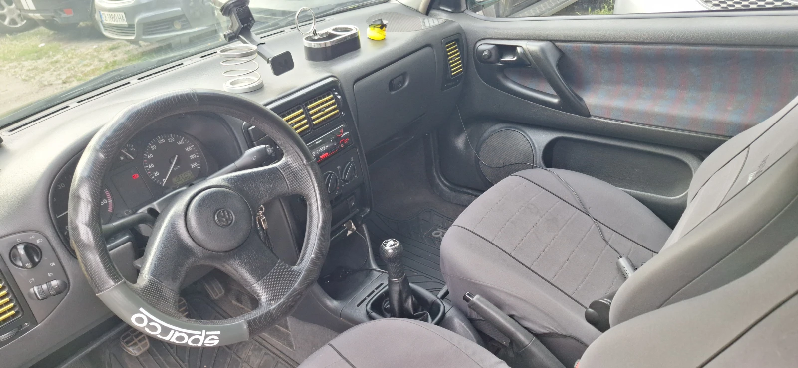 VW Polo 1.6i, снимка 10 - Автомобили и джипове - 54577282