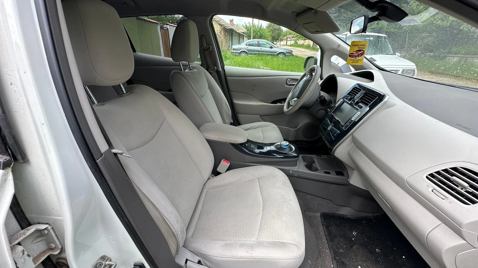 Nissan Leaf  ZE0, снимка 8 - Автомобили и джипове - 54583738