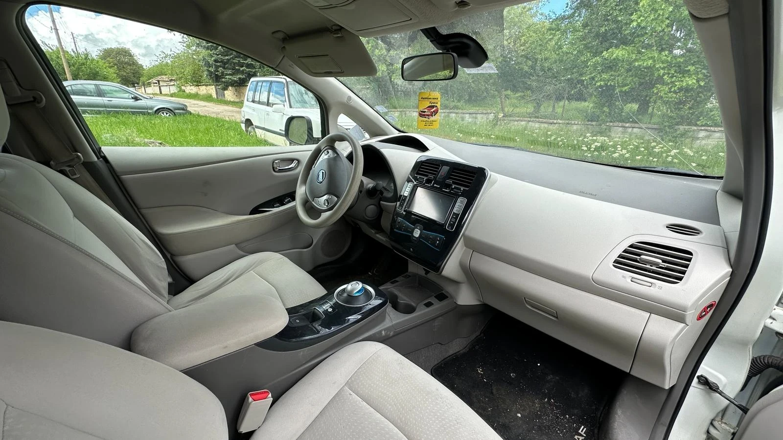 Nissan Leaf  ZE0, снимка 9 - Автомобили и джипове - 54583738