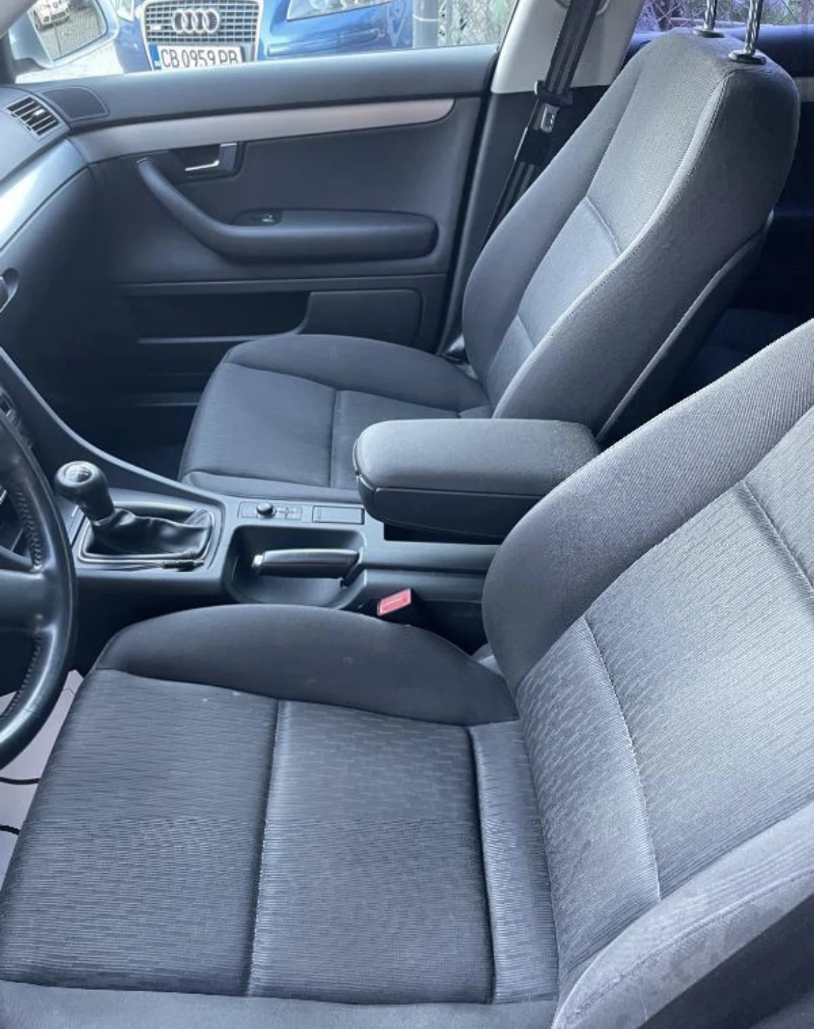Audi A4 1.8T quattro, снимка 9 - Автомобили и джипове - 54670149