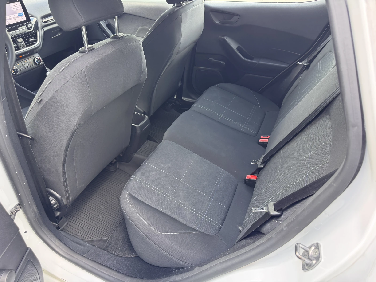 Ford Fiesta CONNECTED/1.0EcoBoost/95K.C./6MT, снимка 8 - Автомобили и джипове - 54702732