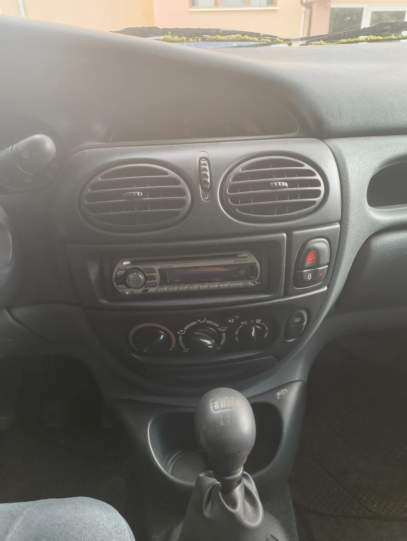 Renault Scenic, снимка 7 - Автомобили и джипове - 54765661