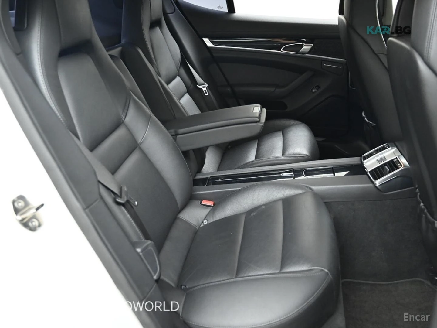 Porsche Panamera 3.0 DIESEL* PANO* КОЖА* НАВИ* КАМЕРА, снимка 12 - Автомобили и джипове - 54839734