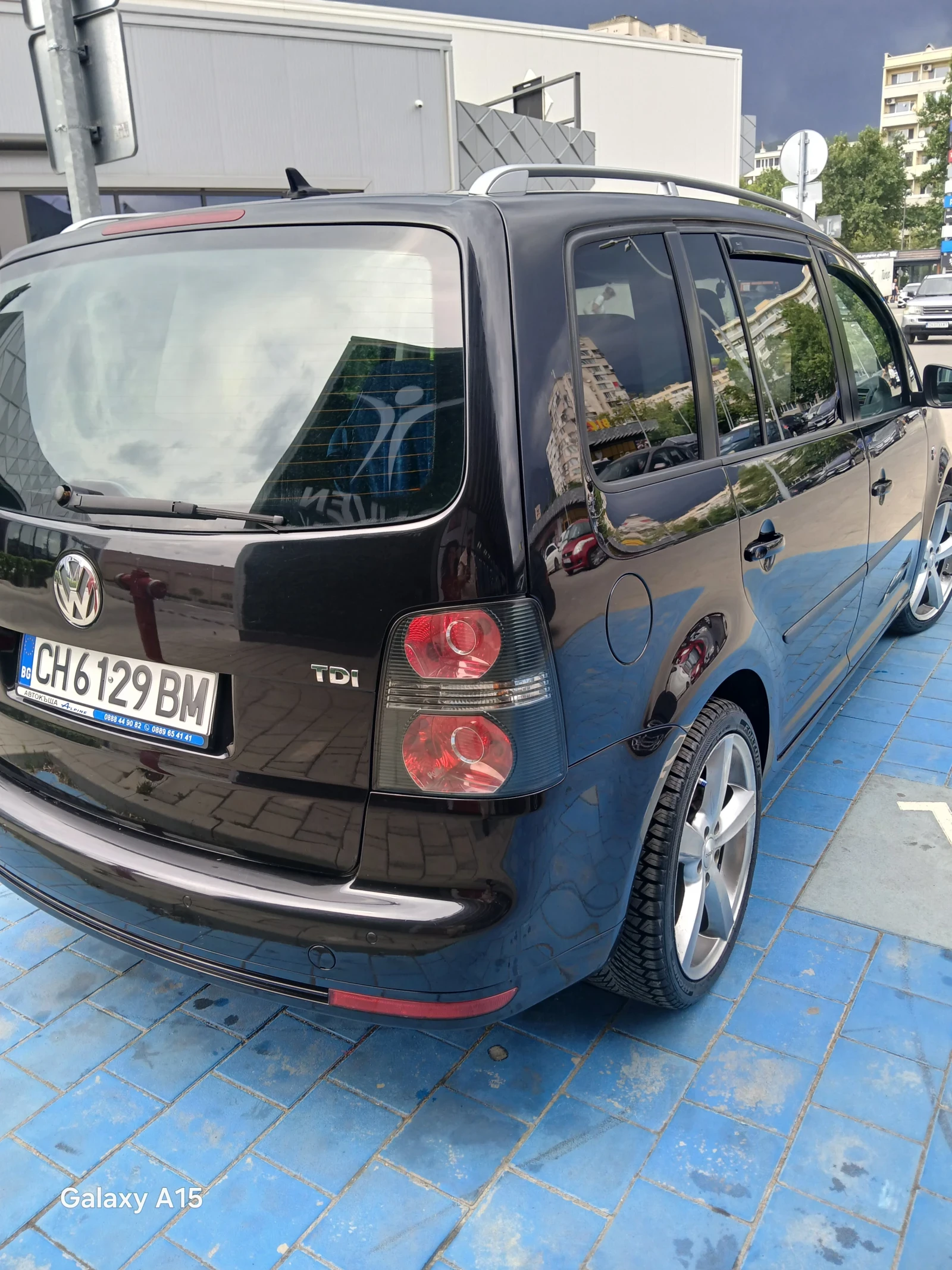 VW Touran, снимка 9 - Автомобили и джипове - 55715668