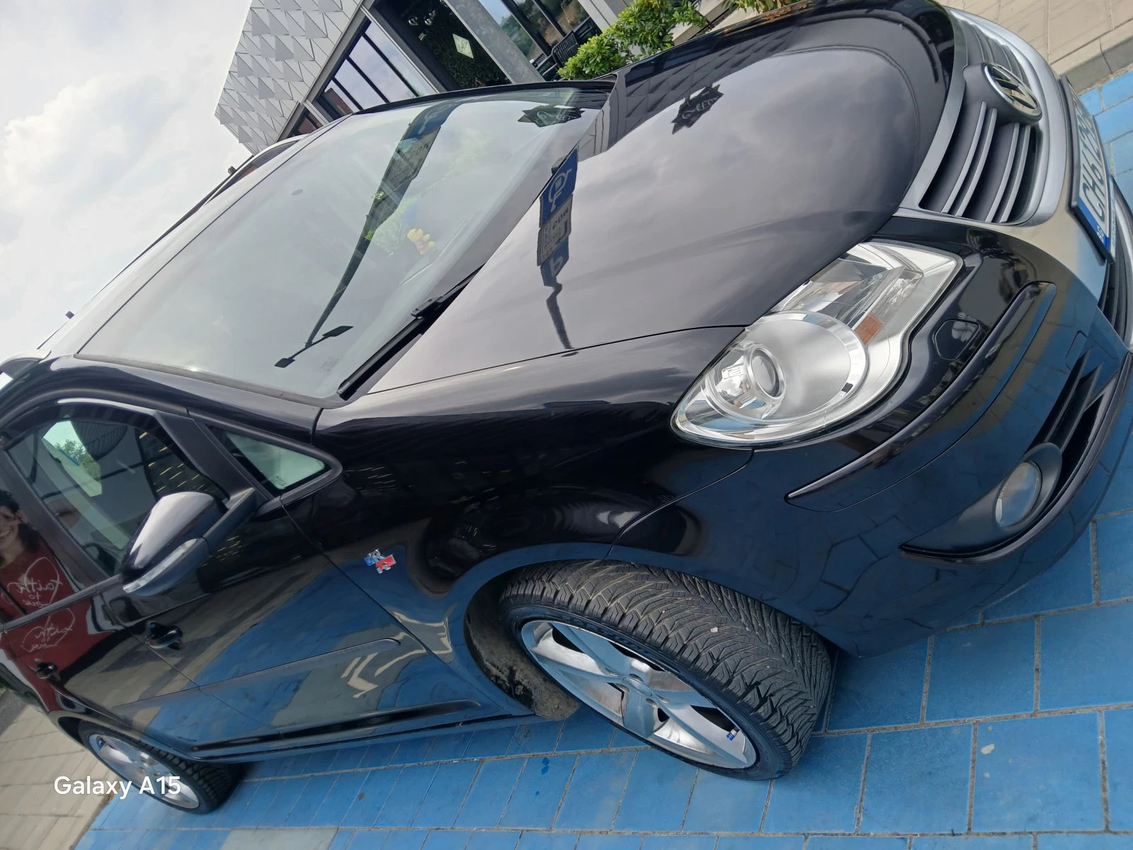VW Touran, снимка 10 - Автомобили и джипове - 55715668